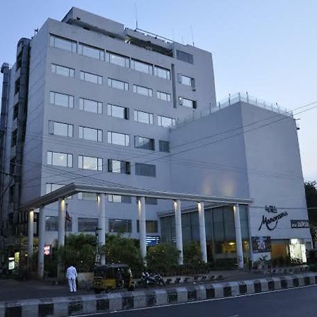Hotel Manorama Vijayawāda Exterior foto