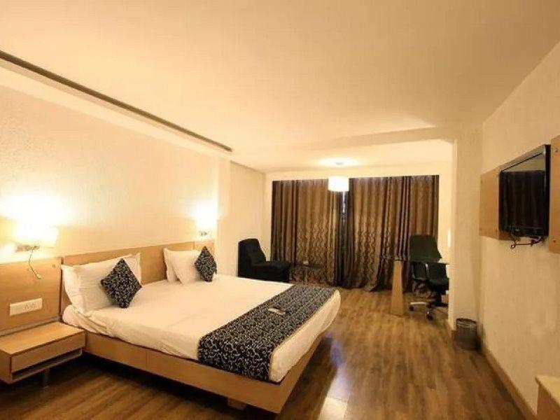 Hotel Manorama Vijayawāda Exterior foto