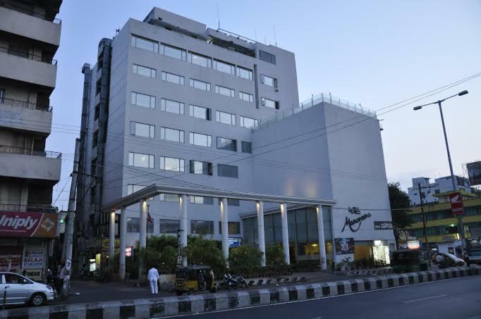 Hotel Manorama Vijayawāda Exterior foto